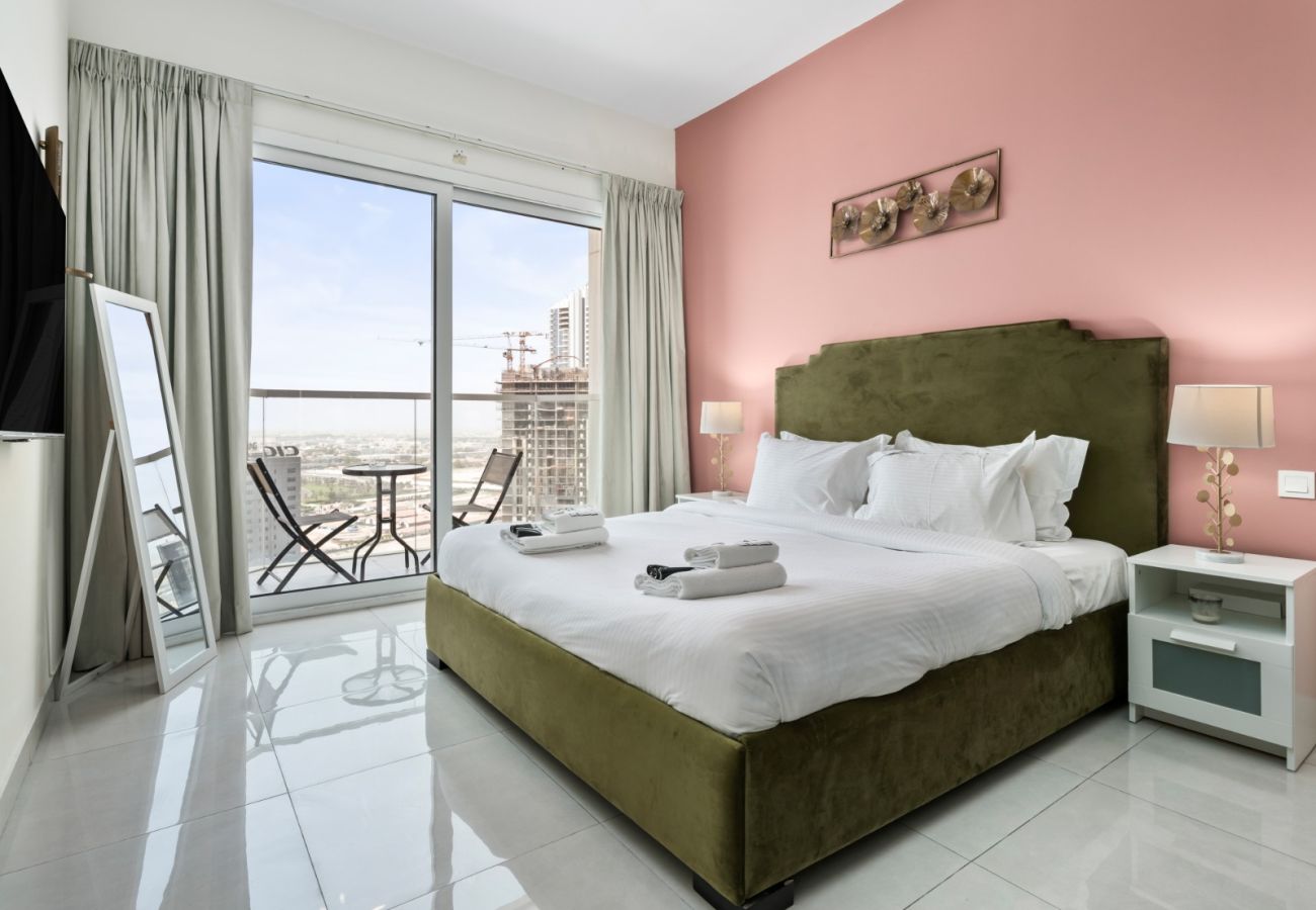 Apartment in Dubai - Modern Spacious 1 Bedroom in Business Bay