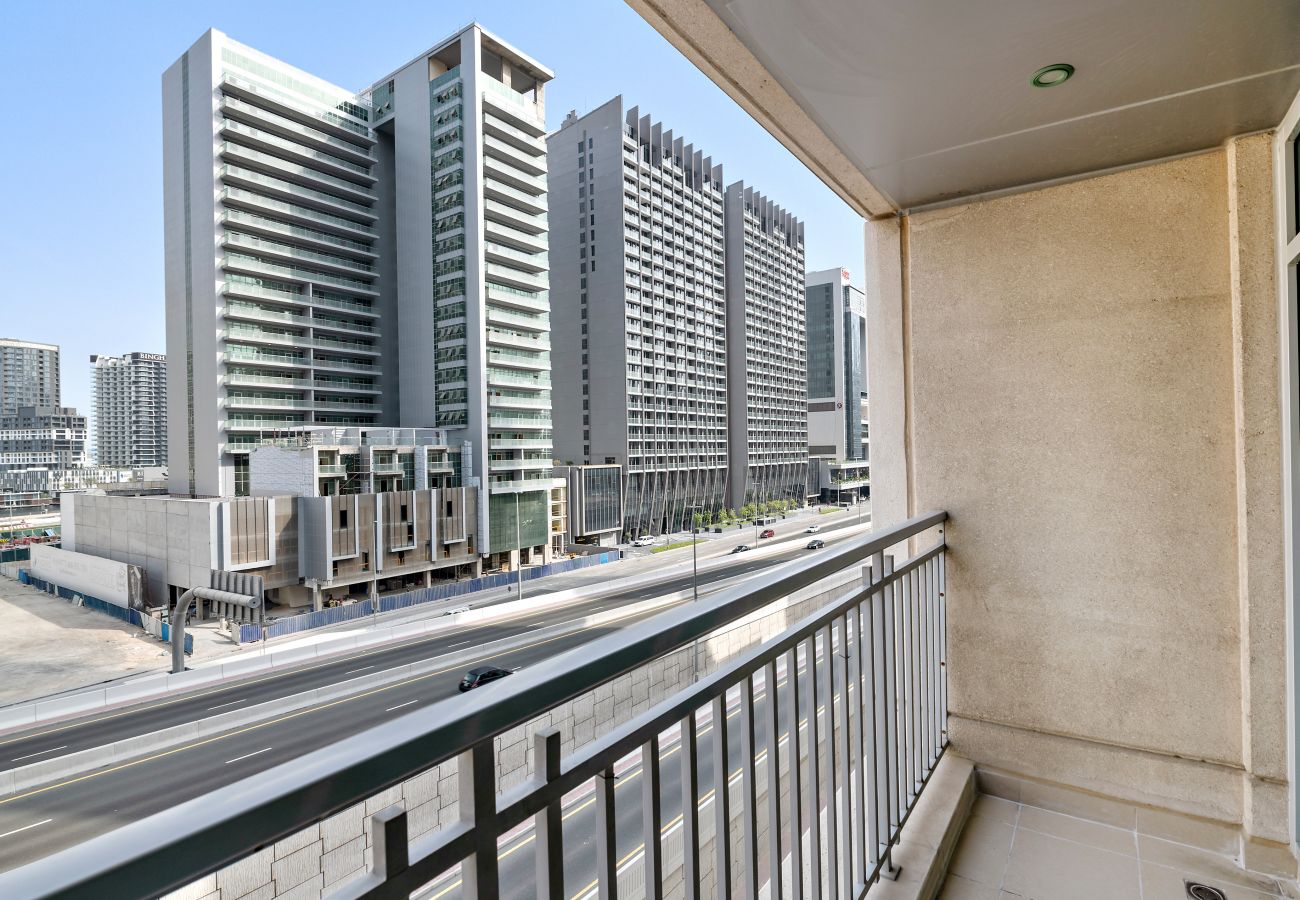 Apartment in Dubai - Immaculate Finish-1BDR Unit In Burj Views