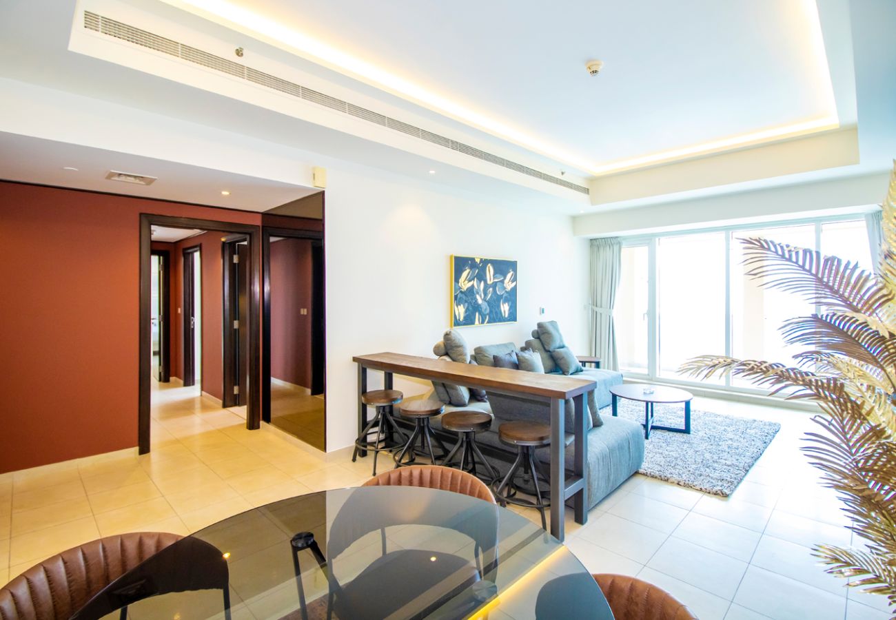 Apartment in Dubai - Canal Serenity: Luxe 2BDR with Panoramic Views