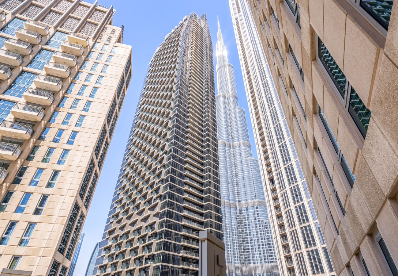 Apartment in Dubai - Trendy City Loft 3BDR With Full Burj Khalifa View