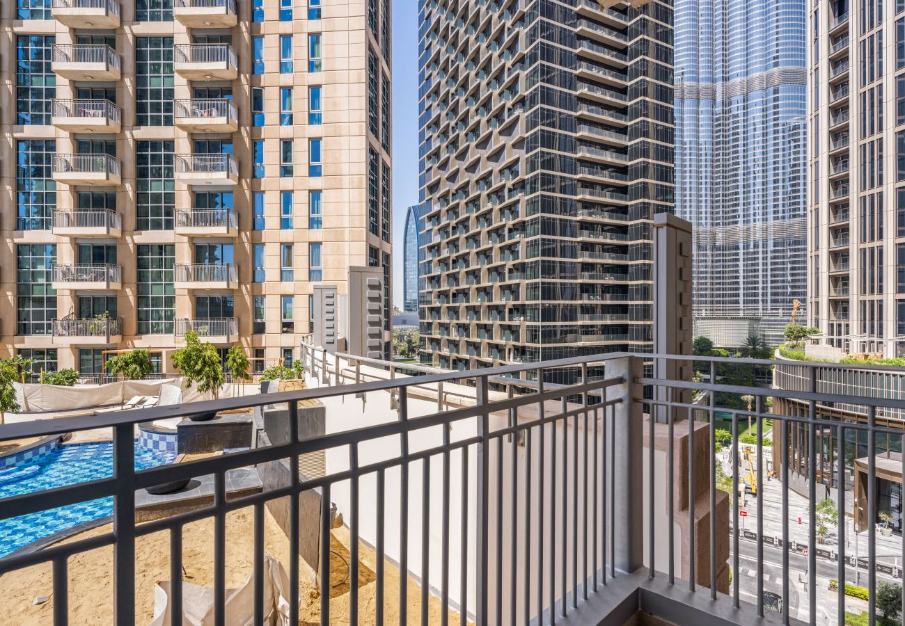 Apartment in Dubai - Trendy City Loft 3BDR With Full Burj Khalifa View