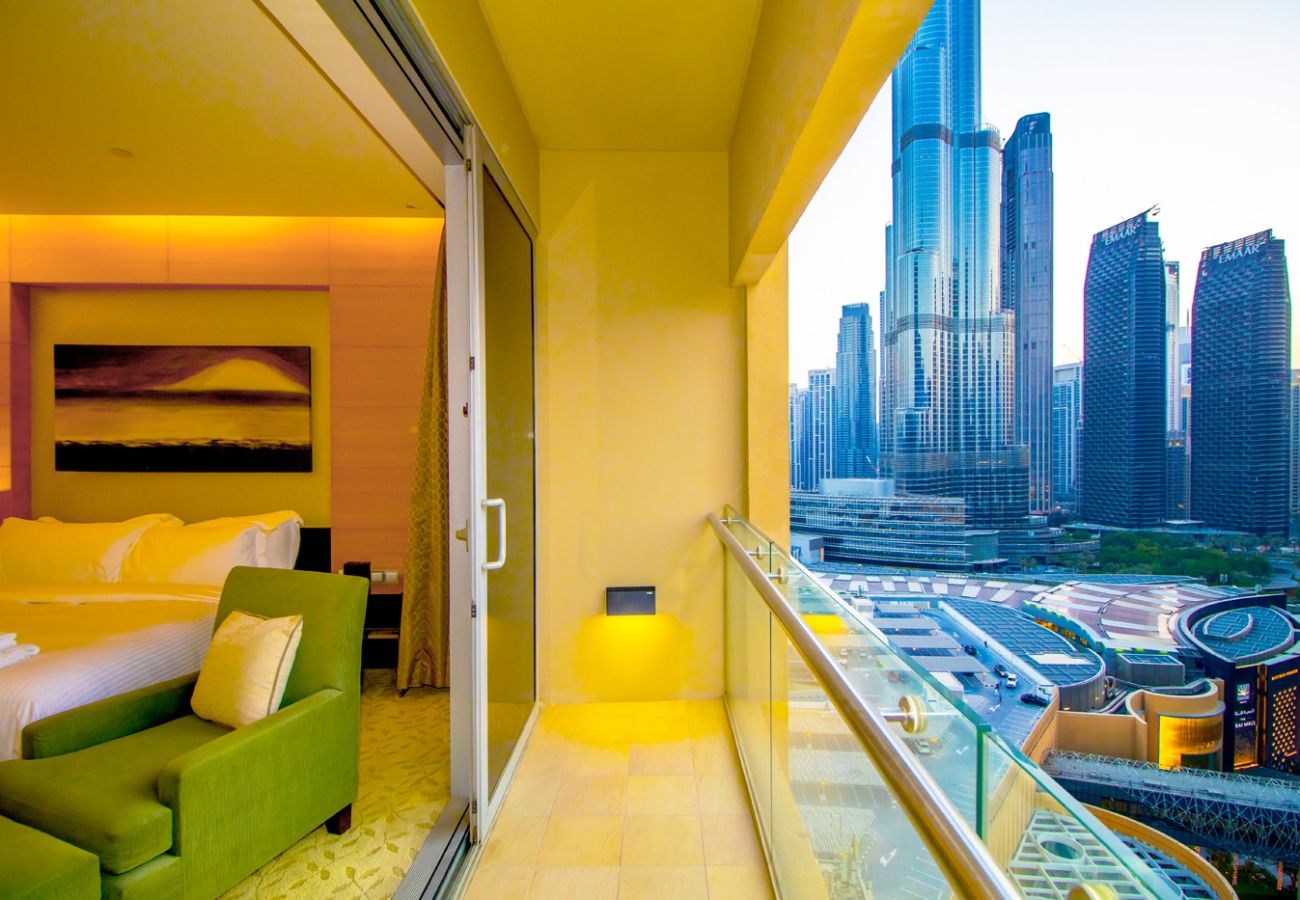 Studio in Dubai - Emaar Fashion Avenue Studio W/ BurjKhalifa View 20