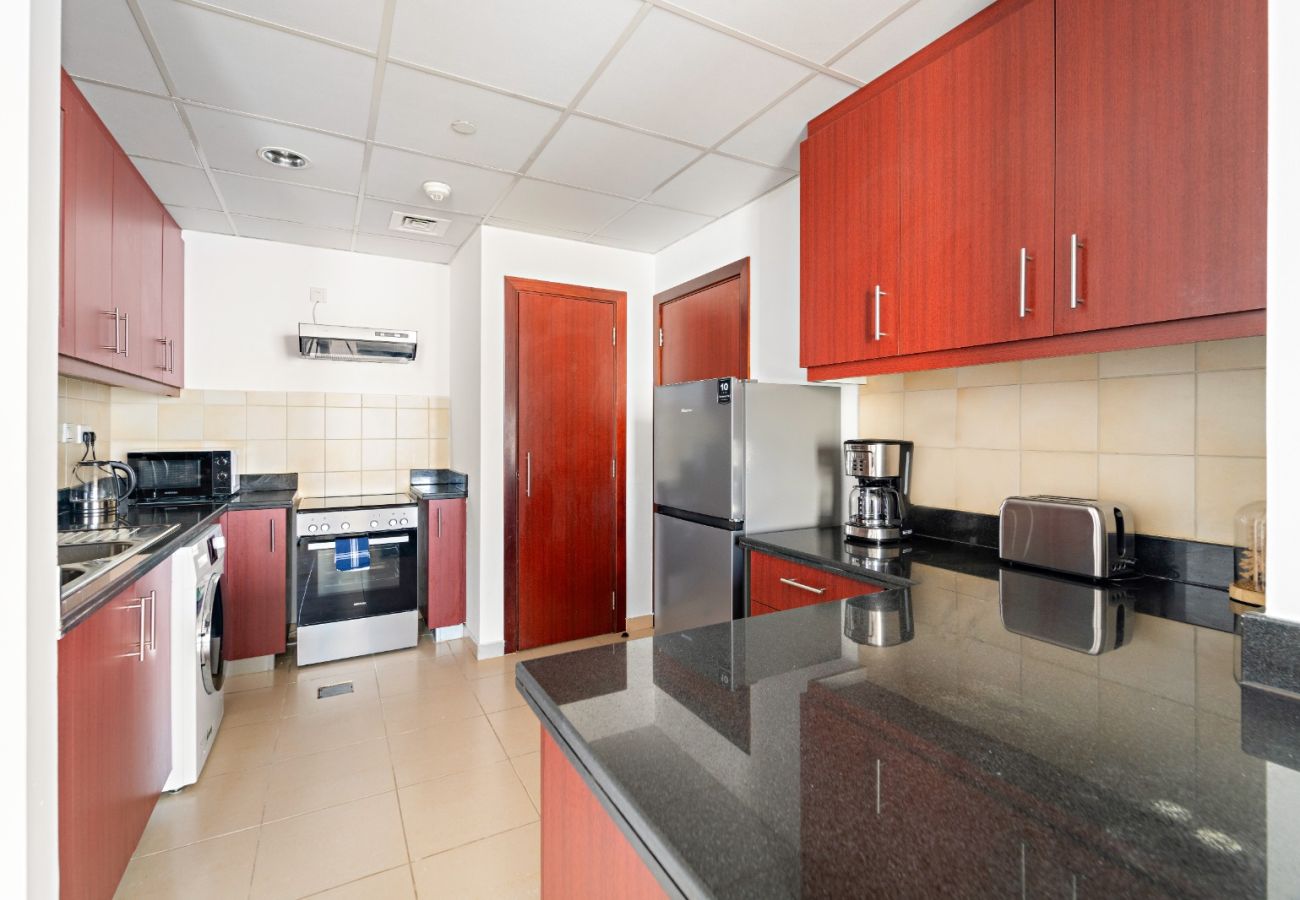 Apartment in Dubai - Classic Vintage 2BDR In Rimal JBR