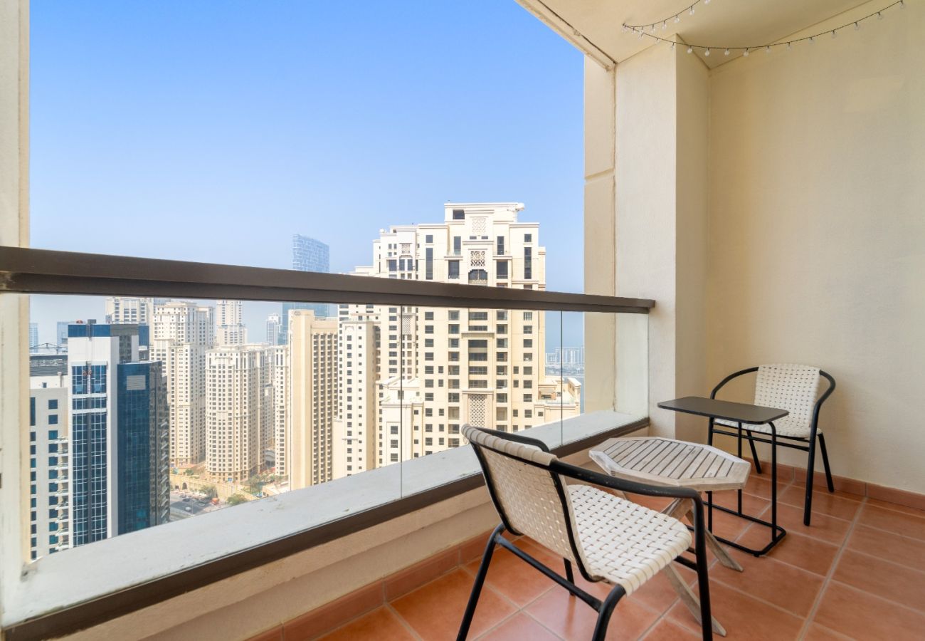 Apartment in Dubai - Classic Vintage 2BDR In Rimal JBR