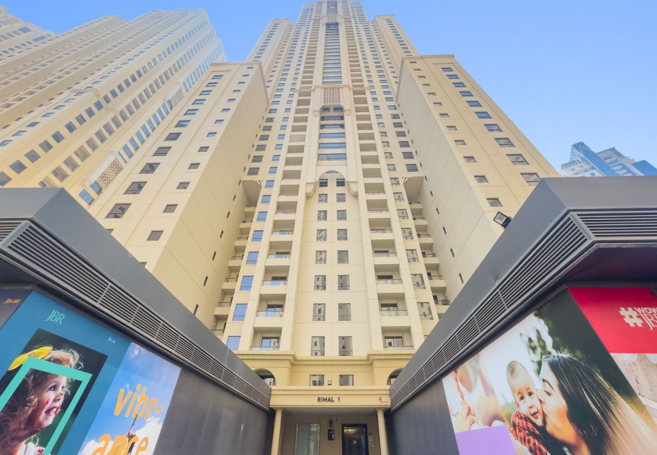 Apartment in Dubai - Classic Vintage 2BDR In Rimal JBR