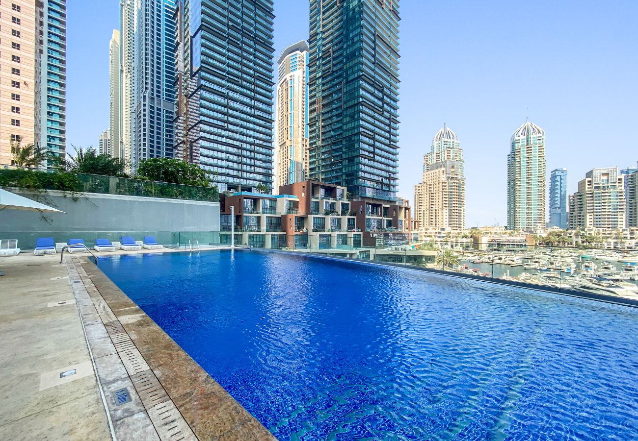 Apartment in Dubai - Vintage Charm 2BDR In Cayan Dubai Marina