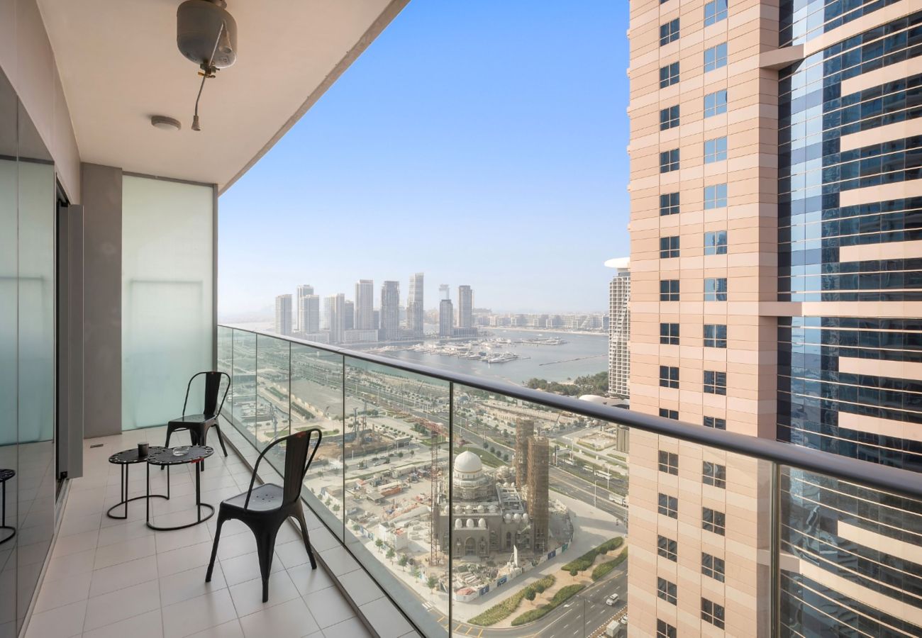 Apartment in Dubai - Ultra-Modern Luxurious 1BR In Marina-Damac Heights