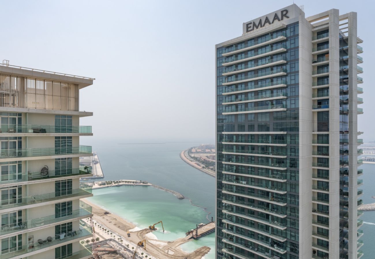 Apartment in Dubai - Breathtaking 1BDR with Palm & Marina View-25