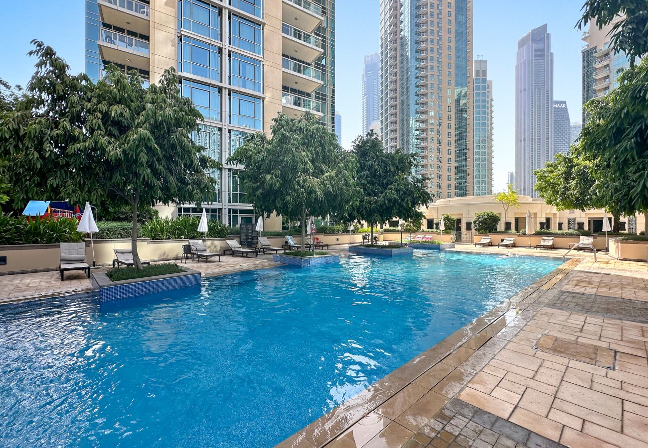 Apartment in Dubai - Sophisticated 2BDR-Burj Khalifa & Fountain View