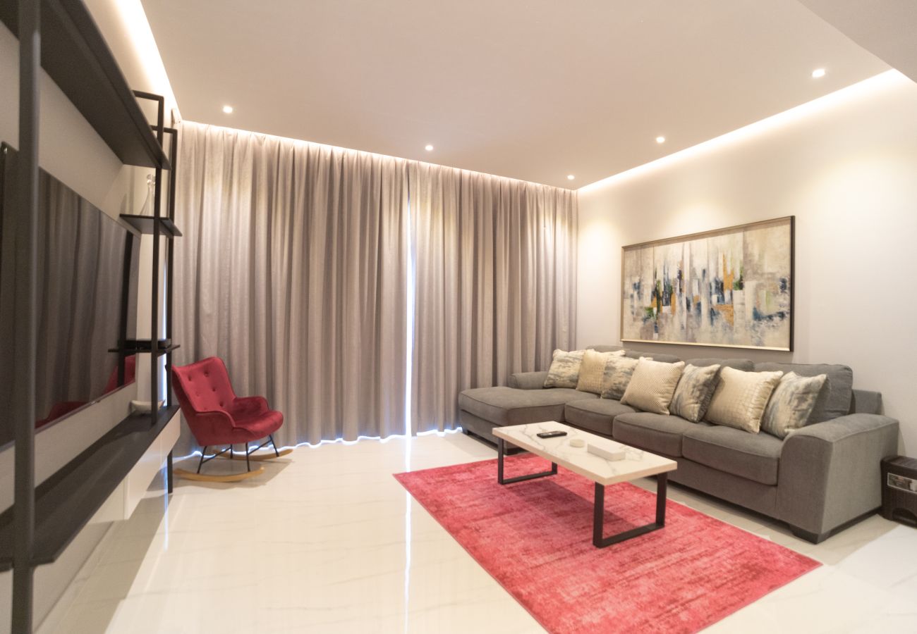 Apartment in Dubai - Classy 3 BDR In  the Greens Community 