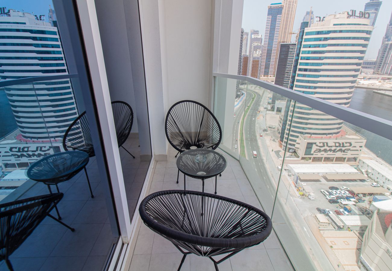 Studio in Dubai - Chic Studio Getaway in AG Tower-  Business Bay